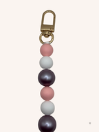 Chaîne de téléphone rose ,  blanc & perles nacré